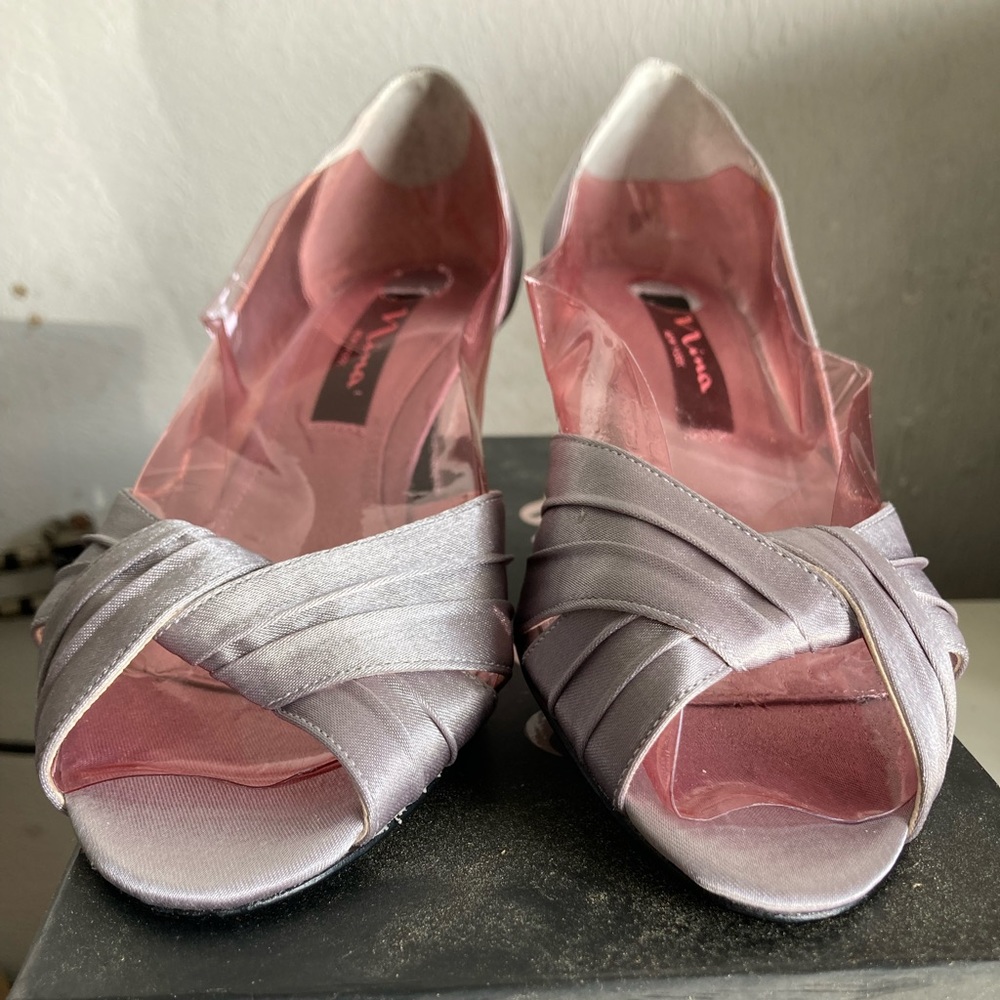 Nina brand Size 6 shoes